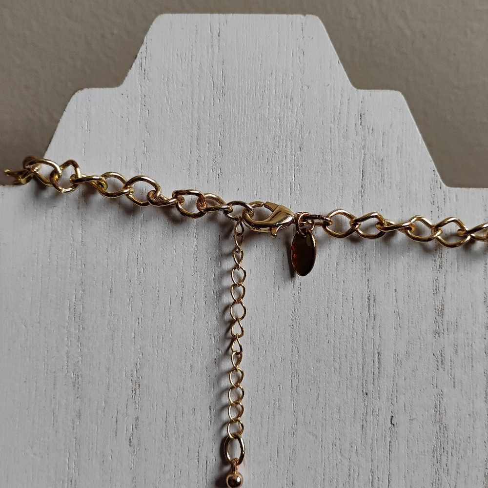 Beautiful Textured Gold And Rhinestone Statement Necklace - Picture 5 of 5